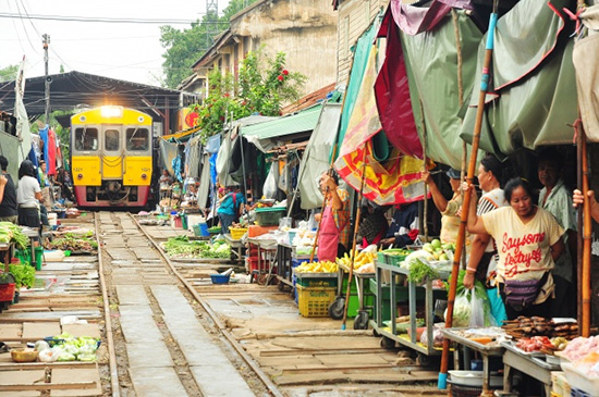 ۷ مسیر هیجان‌انگیز؛ از راه آهن مرگ تا راه آهن بنگلادش