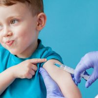 برای کودکان زیر ۱۲سال ایرانی چه واکسن هایی تزریق می شود؟